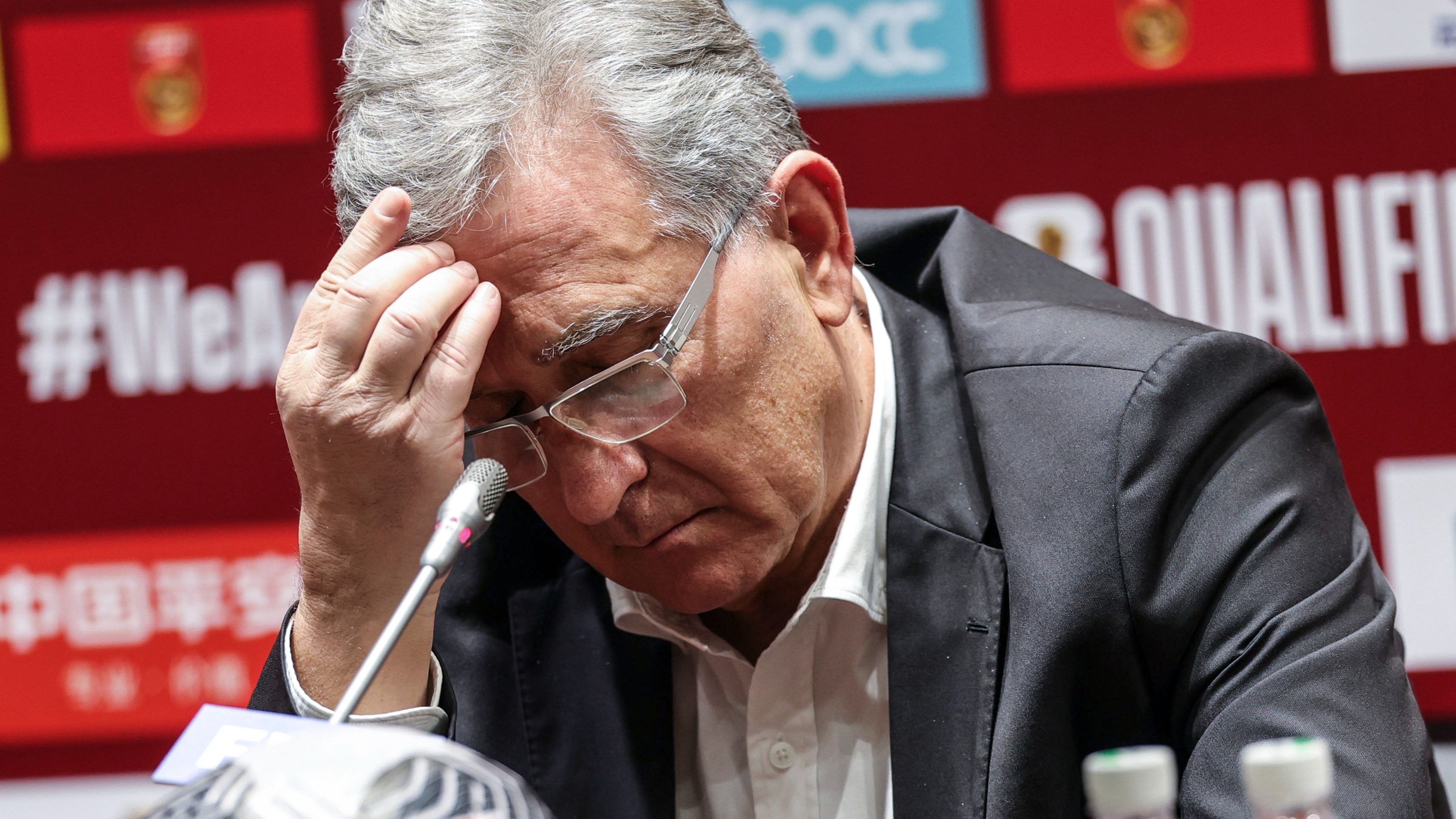 友博平台 -窗口期本菲卡调整名单以备荷甲；篮板制胜环节打磨；压力陡增；身体对抗强度拉满的简单介绍