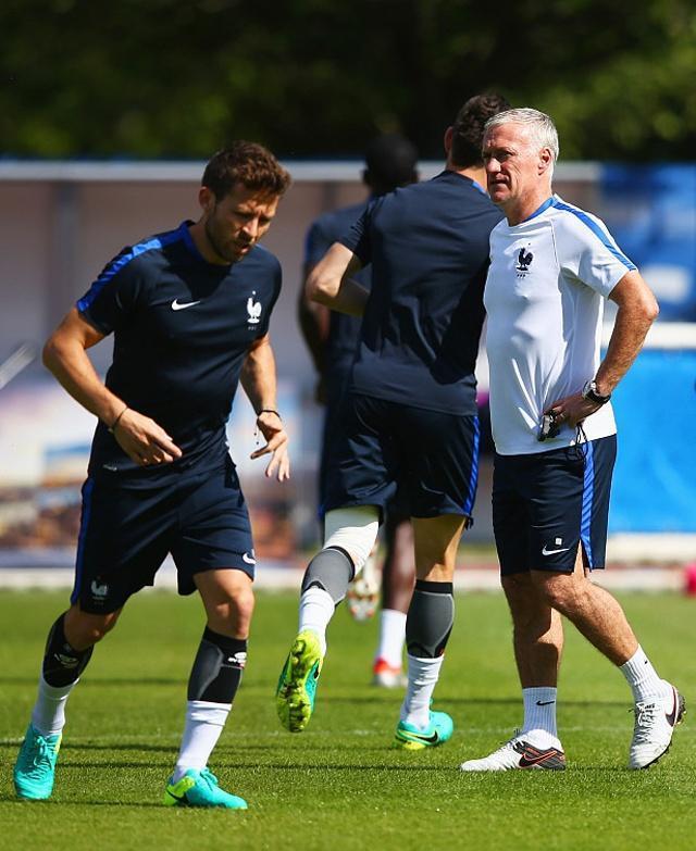 友博体育平台 -关于今晨法国杯焦点战,阿贾克斯再遭质疑,引发热议,医务组通报恢复的信息