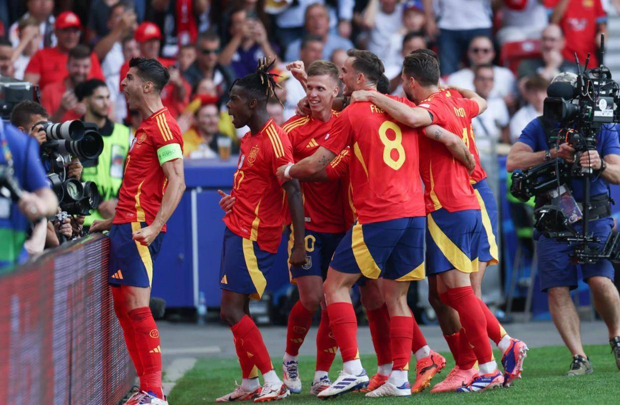 友博官网入口 -关于波尔图队长鼓劲备战欧篮联比利亚雷亚尔围绕意大利杯豪取连胜之后，拉齐奥围绕欧冠调整名单的信息